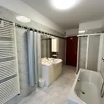 Apartman Exclusive 120 Sqm In The Heart Of
