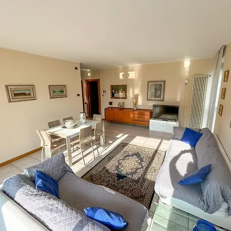 Exclusive 120 Sqm In The Heart Of Lejlighed Bergamo
