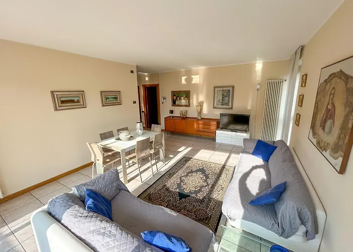 Exclusive 120 Sqm In The Heart Of Apartment Bergamo