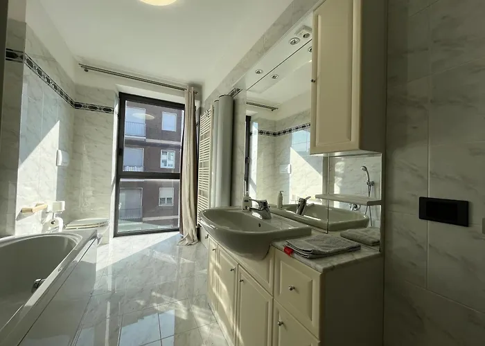 Exclusive 120 Sqm In The Heart Of Apartment Bergamo